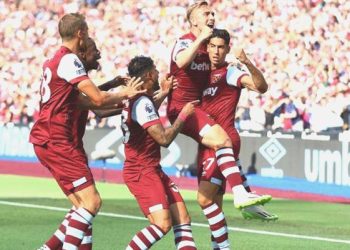 Chelsea fırsat tepti! West Ham 3 puanı kaptı
