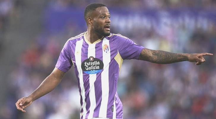 Cyle Larin’in transferi resmen açıklandı!