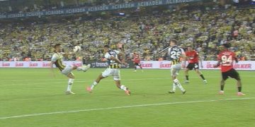 Kadıköy’de son saniyede penaltı itirazı