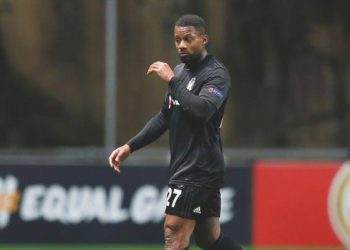 Lens: “110 kiloydum, yeniden de Sneijder üzere görünmüyordum”