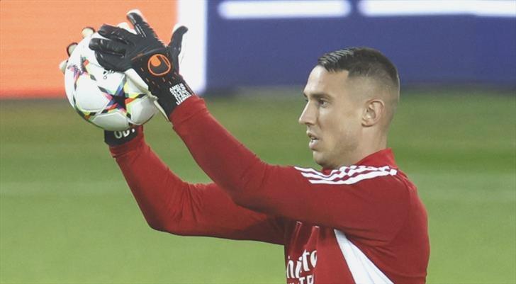 Manchester United’dan sürpriz kaleci hamlesi!