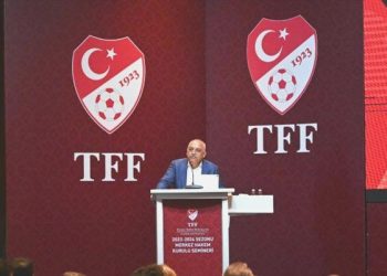 Mehmet Büyükekşi’den yeni dönem bildirisi