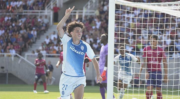 Monaco’dan görkemli başlangıç