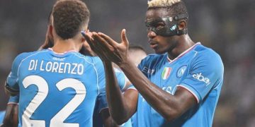 Napoli lige galibyetle başladı