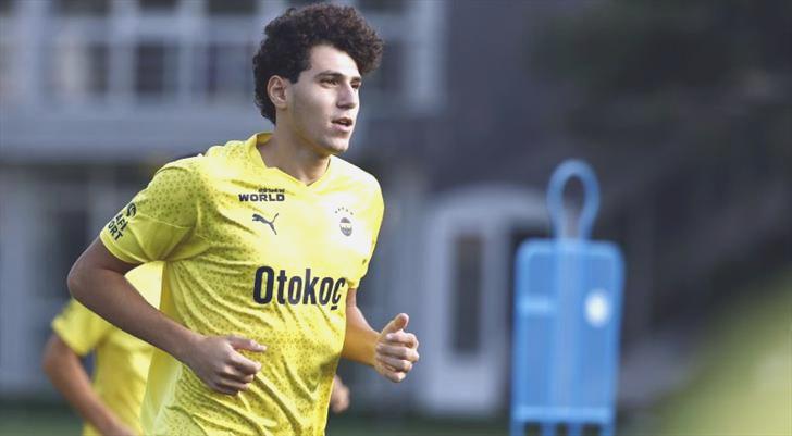 Yeni transfer birinci egzersizine çıktı