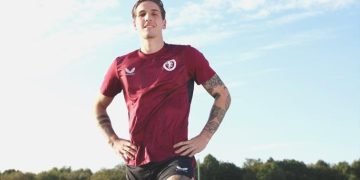 Zaniolo yeni kadrosunu tribünden izledi