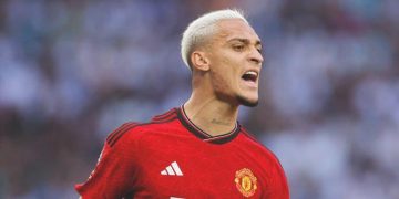 Antony: “Kız arkadaşıma vurmadım!”