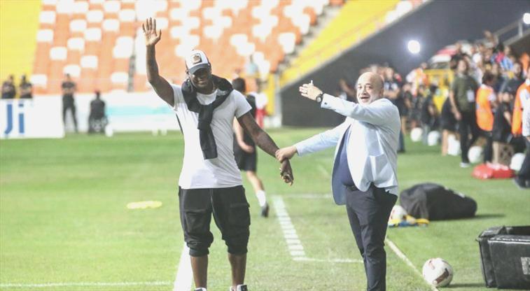 Balotelli: “Projeleri işe yararsa Arabistan’a gidebilirim”