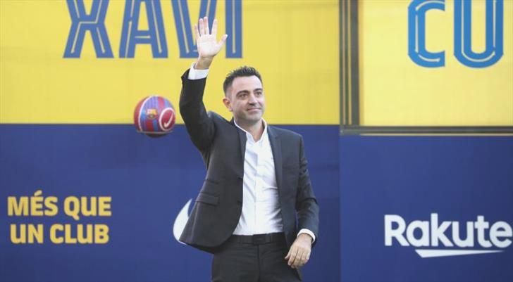 Barcelona’dan Xavi’ye yeni mukavele