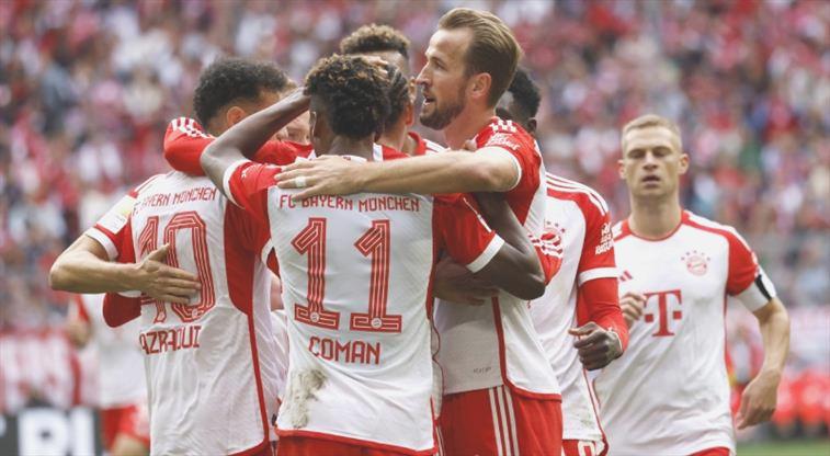 Bayern Münih bir şeyler deniyor! 38 dakikada 4 gol…