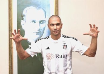 Beşiktaş transferi resmen açıkladı