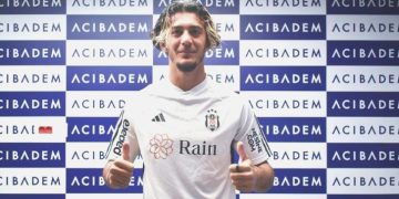 Beşiktaş’ın yeni transferi sıhhat denetimlerinden geçti