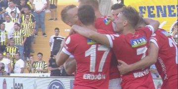 Buksa’dan mükemmel gol! Fenerbahçe geriye düştü…