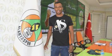 Corendon Alanyaspor’da ayın oyuncusu muhakkak oldu