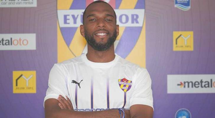 Eyüpspor flaş ayrılığı duyurdu!