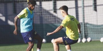Fenerbahçe egzersizi çift kale maçla tamamladı