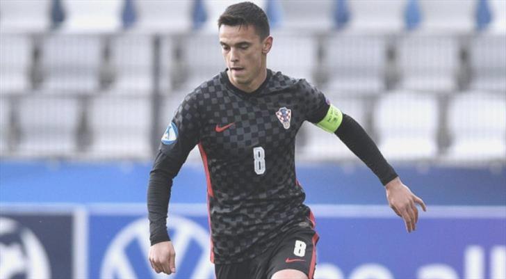 Fenerbahçe orta saha oyuncusu arıyor! Sürpriz gelişme…