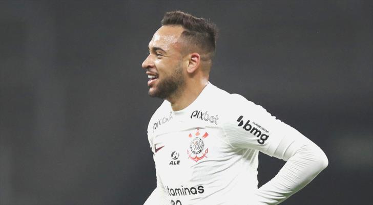 Fenerbahçe’de orta saha transferi için sürpriz isim!