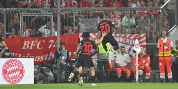 Grimaldo o denli bir gol attı ki! Xabi Alonso tesiri…