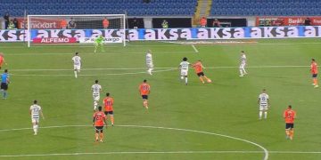 Krzysztof Piatek’in füzesi az farkla dışarda