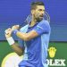 Novak Djokovic güle oynaya ikinci çeşitte