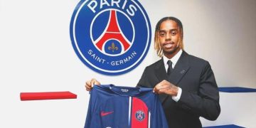 Paris Saint-Germain yeni transferini duyurdu!