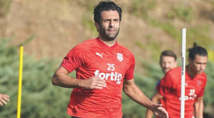 Pendikspor’da yol ayrımı! Dönem başında gelmişti