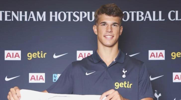 Tottenham 16 yaşındaki yıldız adayını transfer etti