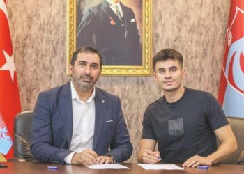 Trabzonspor resmen açıkladı! 4 yıllık imza