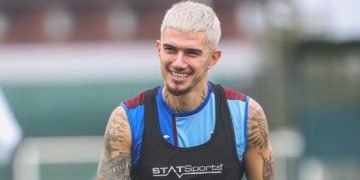 Trabzonspor’un yeni transferi Berat alana indi