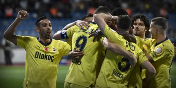 Fenerbahçe, Kasımpaşa deplasmanında kazandı