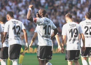 Aboubakar, 25 yıllık rekorun peşinde
