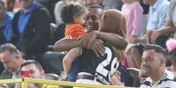 Carlos Eduardo’dan içleri ısıtan gol sevinci