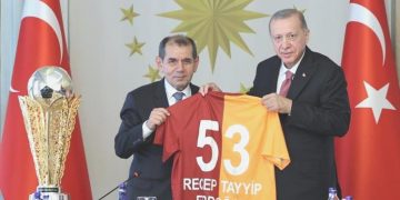 Cumhurbaşkanı Erdoğan’dan Dursun Özbek’e tebrik