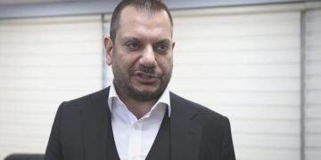 Ertuğrul Doğan, bakanlarla bir ortaya geldi