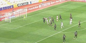 Evvel Erce, sonra direk! Rey Manaj’dan fevkalade baş