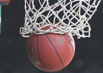 FIBA, İsrail gruplarının maçlarını askıya aldı