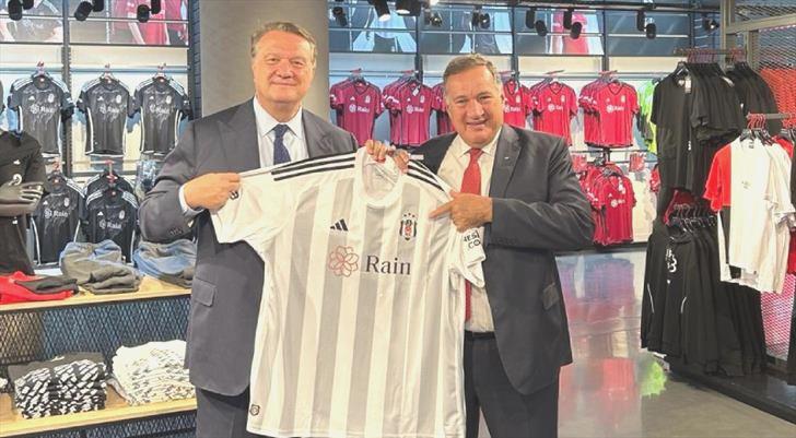 Hasan Arat’tan dikkat çeken seçim paylaşımı