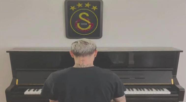 Icardi piyanoda ‘Aşkın Olayım’ çaldı! İşte o anlar…