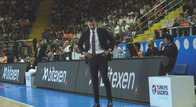 ÖZET | Anadolu Efes 12 sayı farkla galip