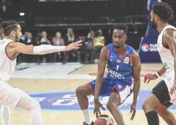 ÖZET | Anadolu Efes Pınar Karşıyaka’yı farklı geçti