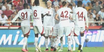 RAMS Park’ta derbi zamanı! Hakim Ziyech…