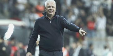 Sumudica’dan oyuncularına sitem: “Girip gol de atamam…”