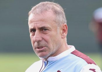 Abdullah Avcı’dan birinci 11’de mecburî değişiklik