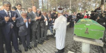 Ahmet Parıltı Çebi’nin kayınpederi toprağa verildi
