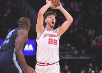 Alperen 11 sayı attı! Houston Rockets galibiyeti hatırladı