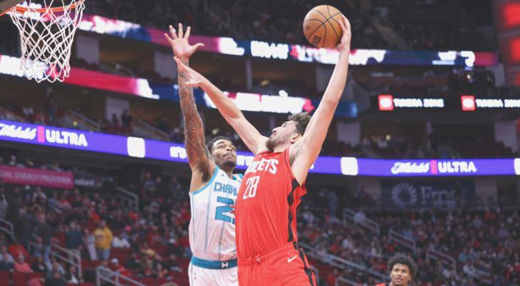 Alperen Şengün, Rockets’ı galibiyete taşıdı