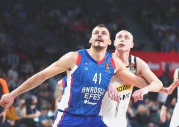 Anadolu Efes’in Avrupada’daki 812. imtihanı