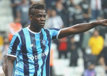 Balotelli’den çarpıcı kelamlar: “En uygun forvet benim!”