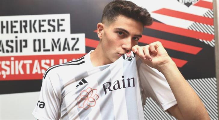 Beşiktaş resmen duyurdu! 4 yıllık imza